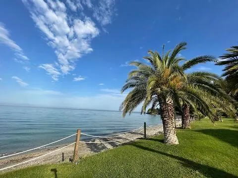 Seafront Family Apartment-Pontus Skala Fourkas Apartment